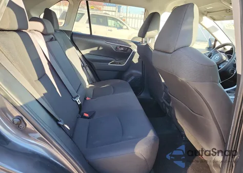 2021 Toyota Rav4 Le z USA, uszkodzony, nr VIN 2T3H1RFV0MC098540